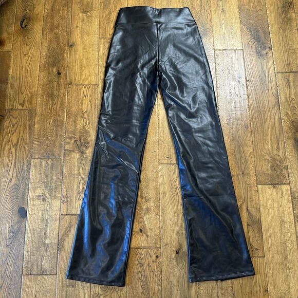 NWT Abercrombie & Fitch Women’s Sz Small 100% Vegan Leather Split-Hem Pants - Picture 7 of 8